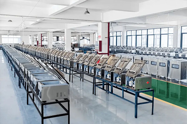 DongFeng machinery workshop