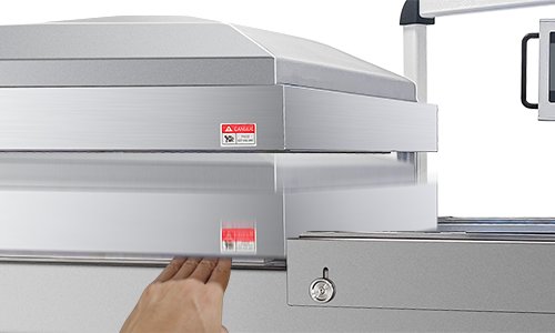 Conveyor Vacuum Packaging Machine with Intelligent Anti-Pinch Safety Protection