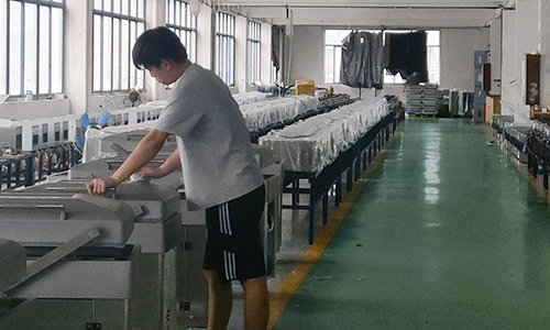 Vertical Single Chamber Vacuum Packaging Machine Undergoing 8-Hour Continuous Durability Testing