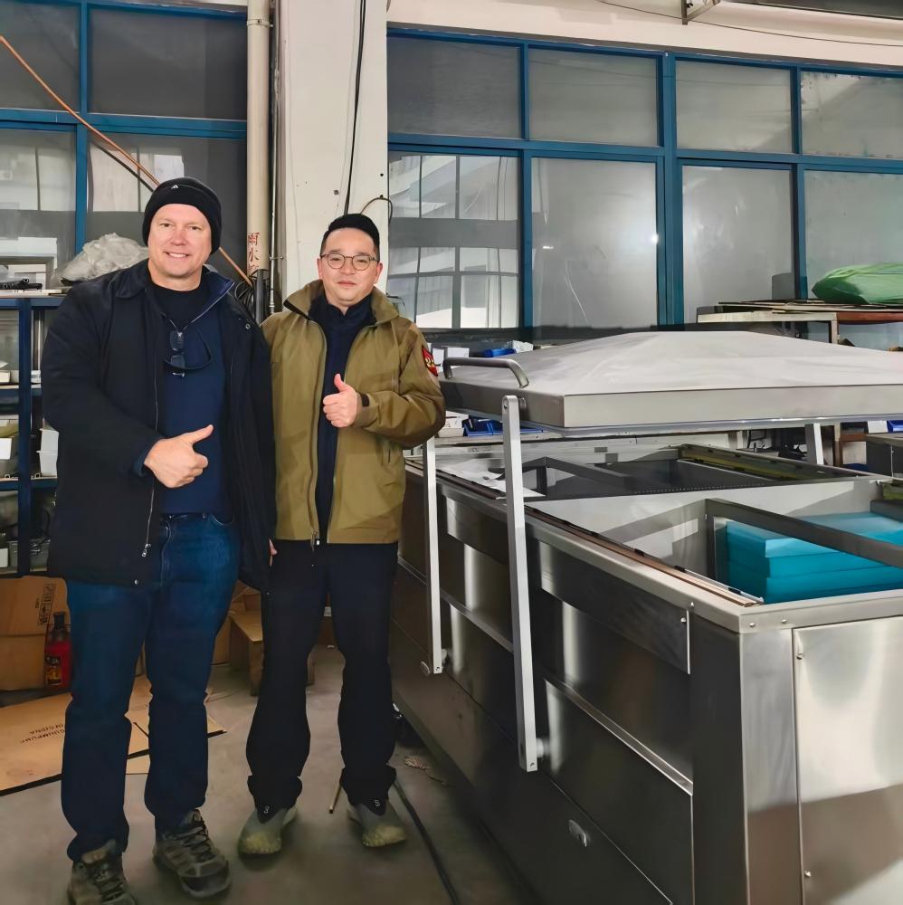 Sales Director Mr. Cin Lee Ng with Mr. Andrew Keech from US dairy company on-site inspection